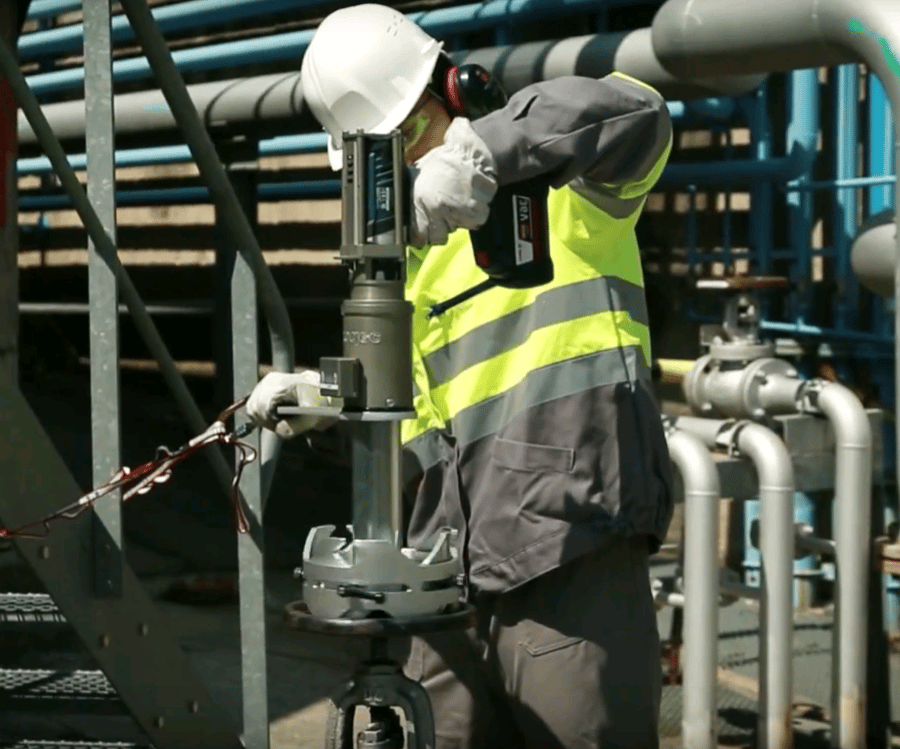 A battery powered portable valve actuator to actuate penstock valves!